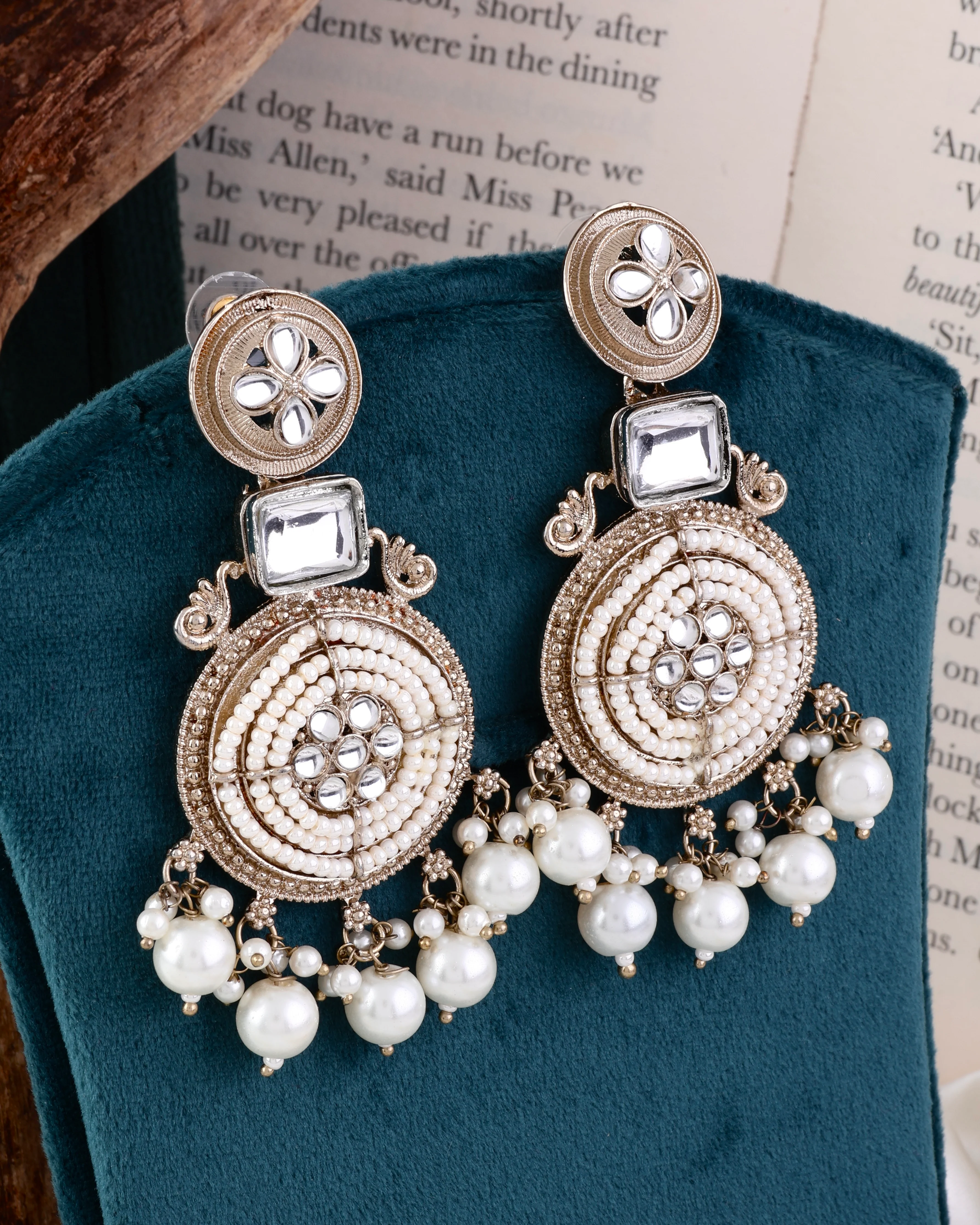 Aatika Designer Earring - Image 3