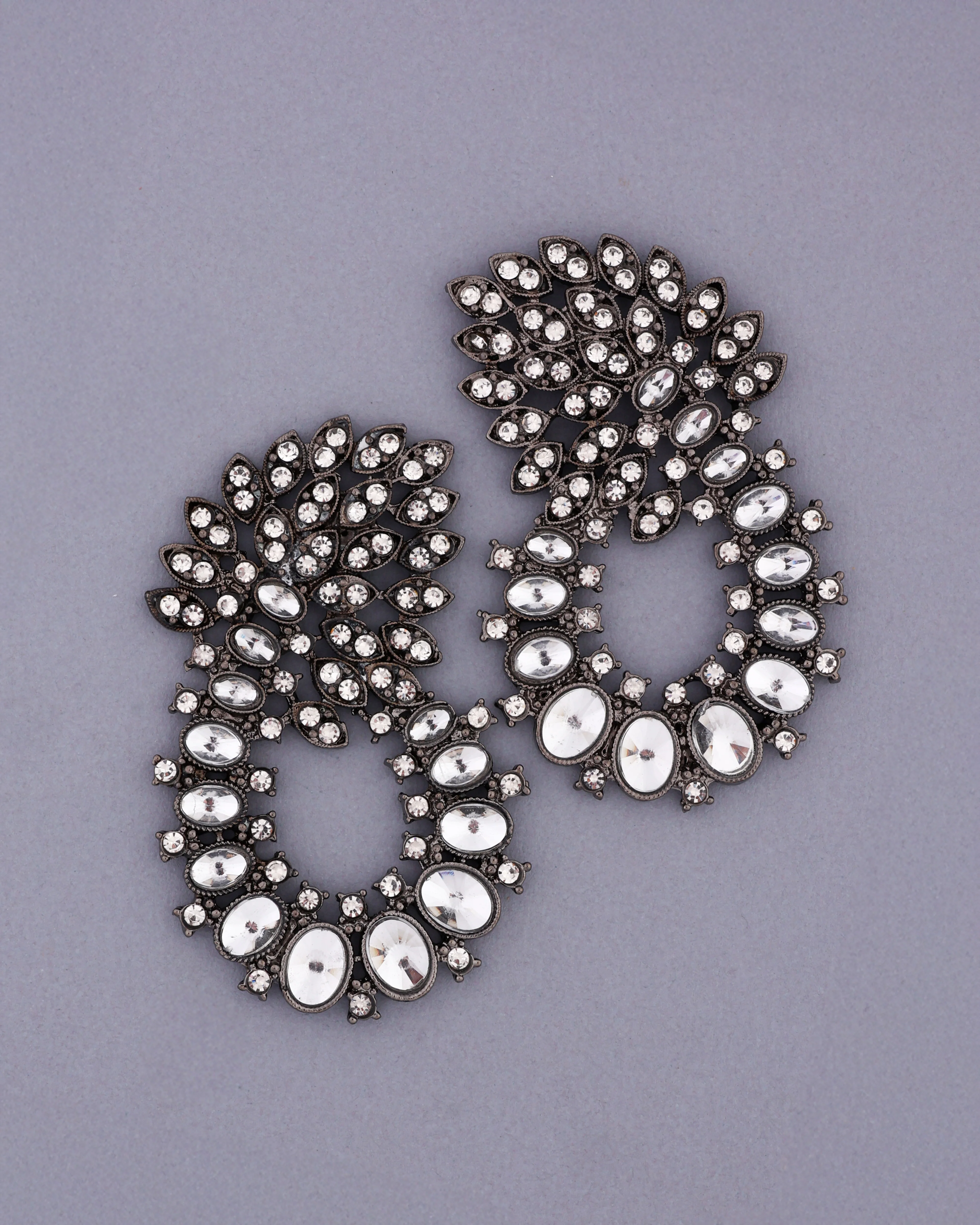 Black Reeva Earrings - Image 4