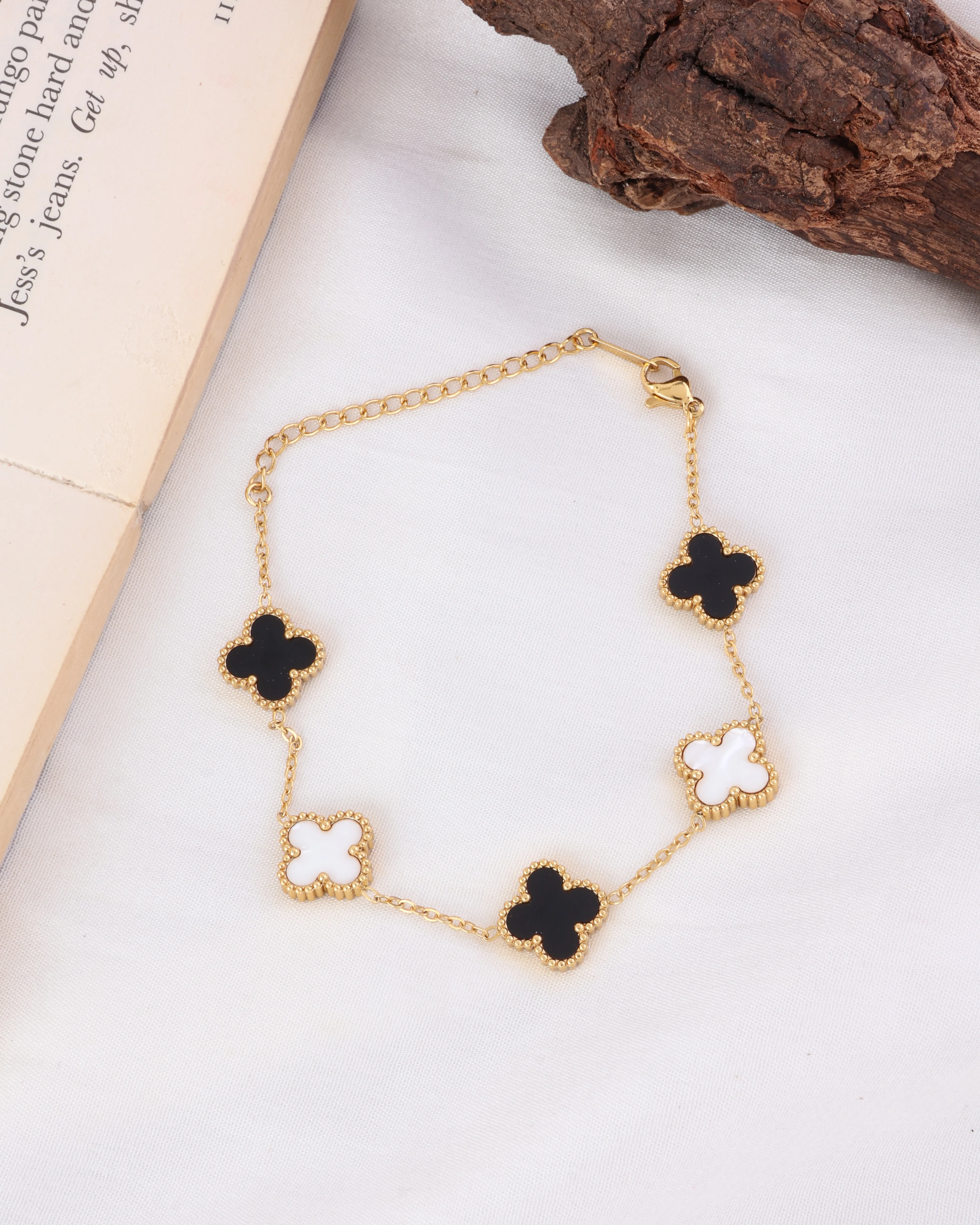 Black & White Yuna Anti Tarnish Bracelet - Image 9