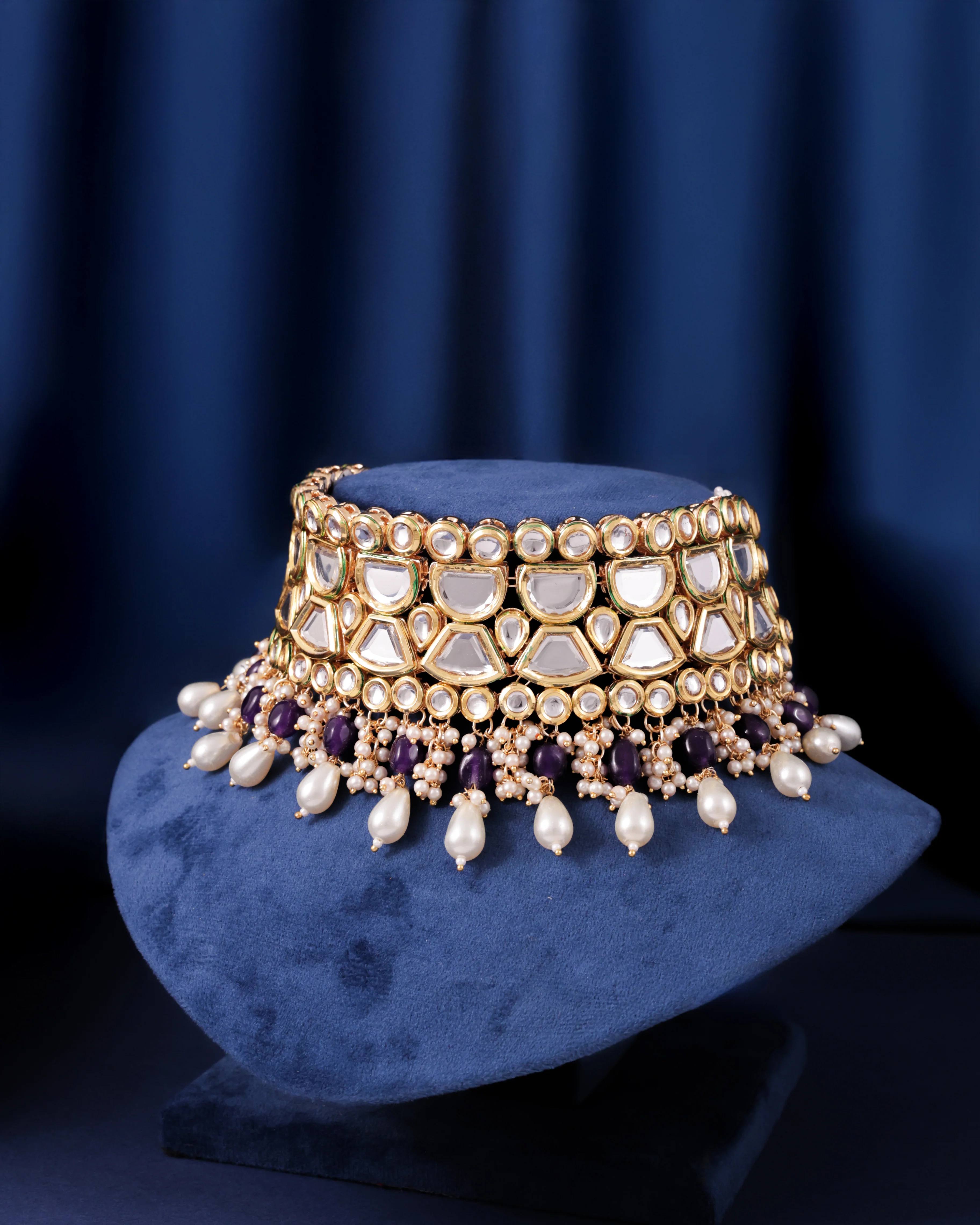 Blue Guranshi Dabi Kundan Choker Necklace with Earring and Mangteeka - Image 3