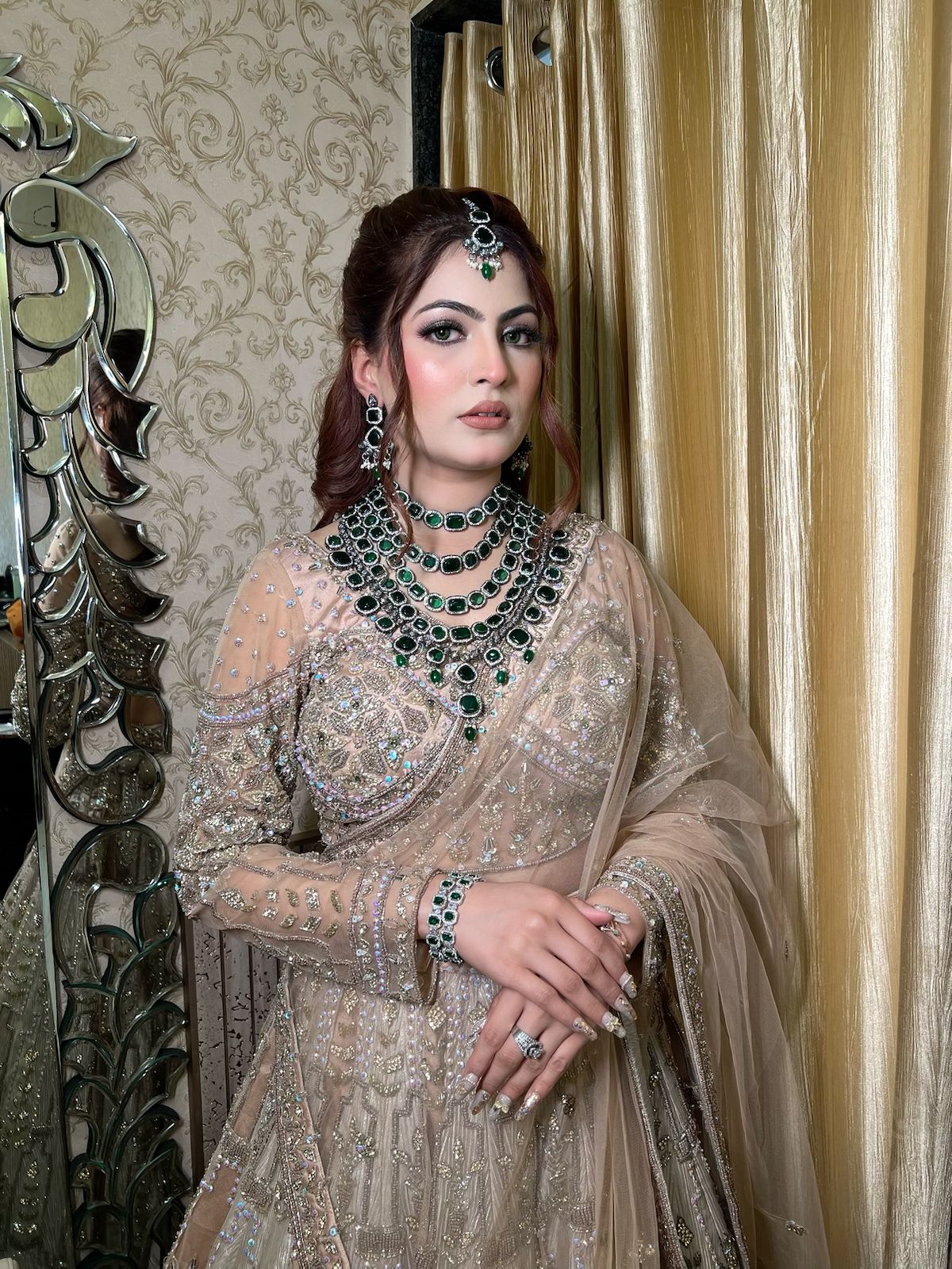 Emerald Green Parineeti Wedding Necklace Set - Image 5