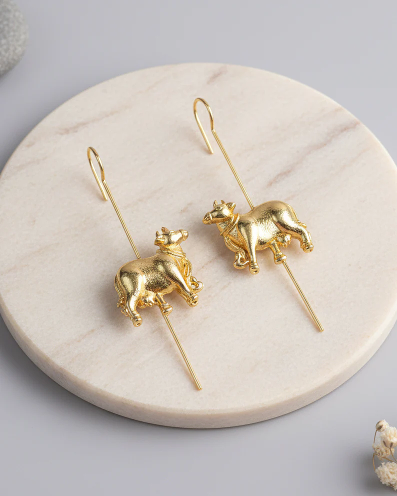 Gaurika Designer Ear-cuff Earring - Image 3