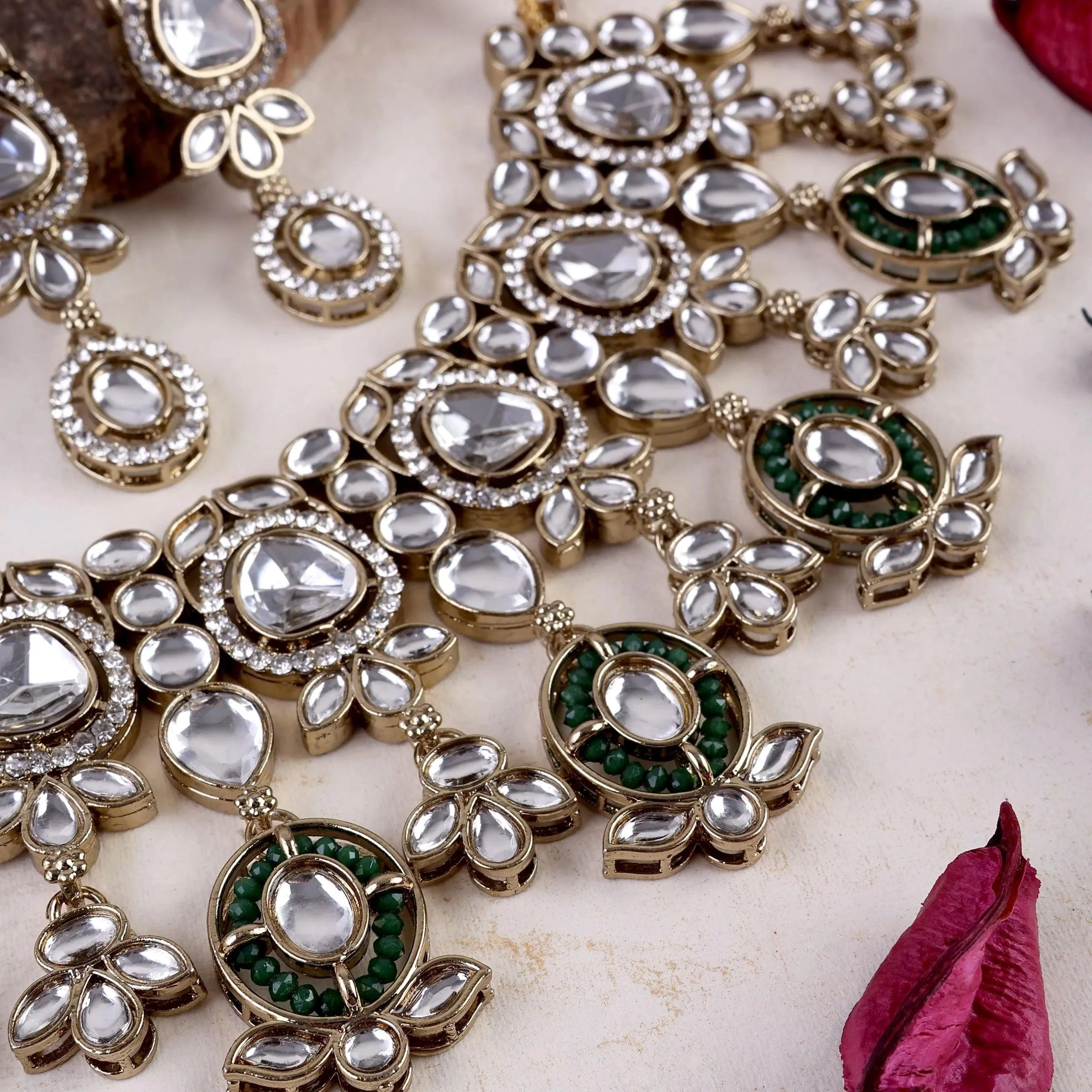 Green Sujata Necklace - Image 3