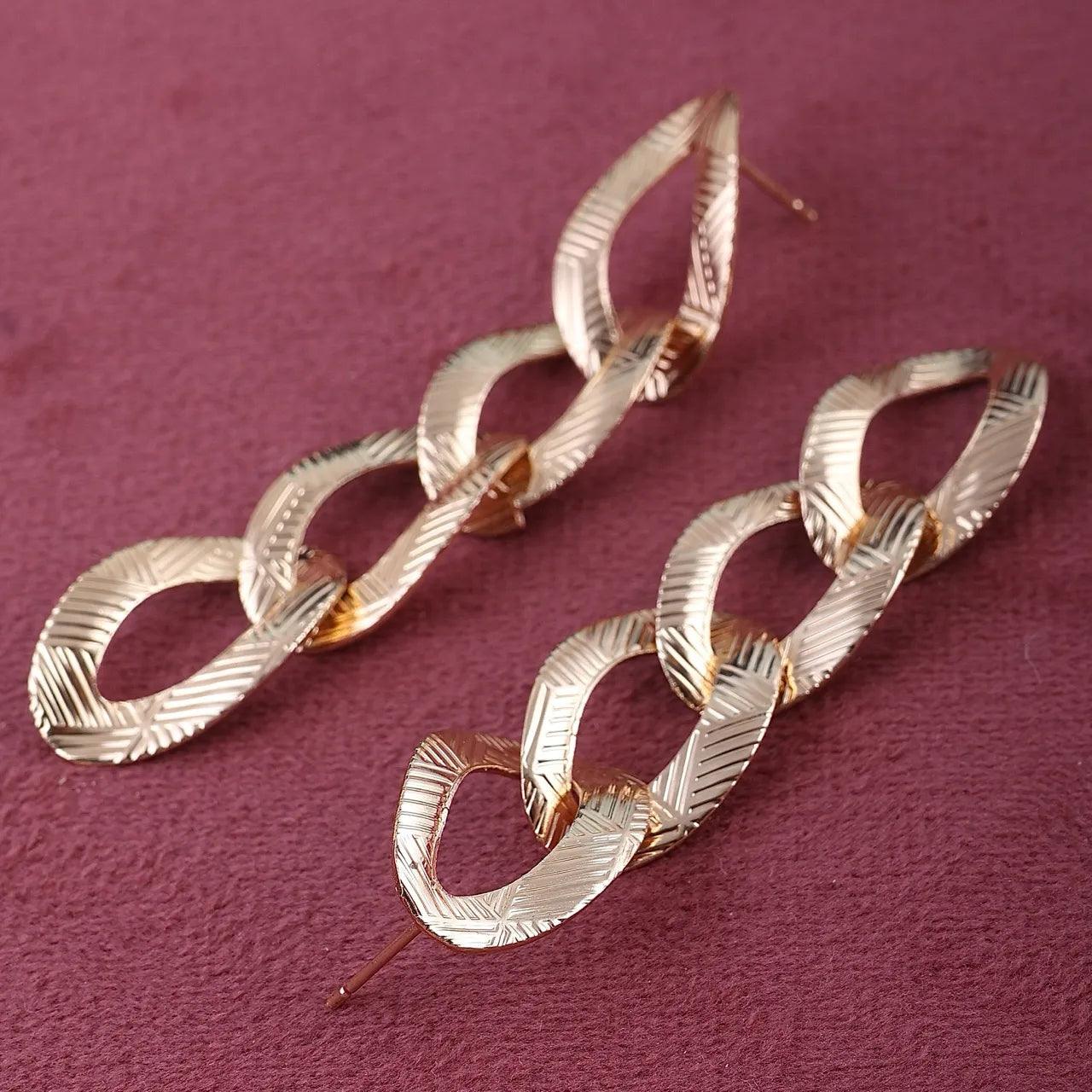 Link Chain Voguish Earring - Image 3