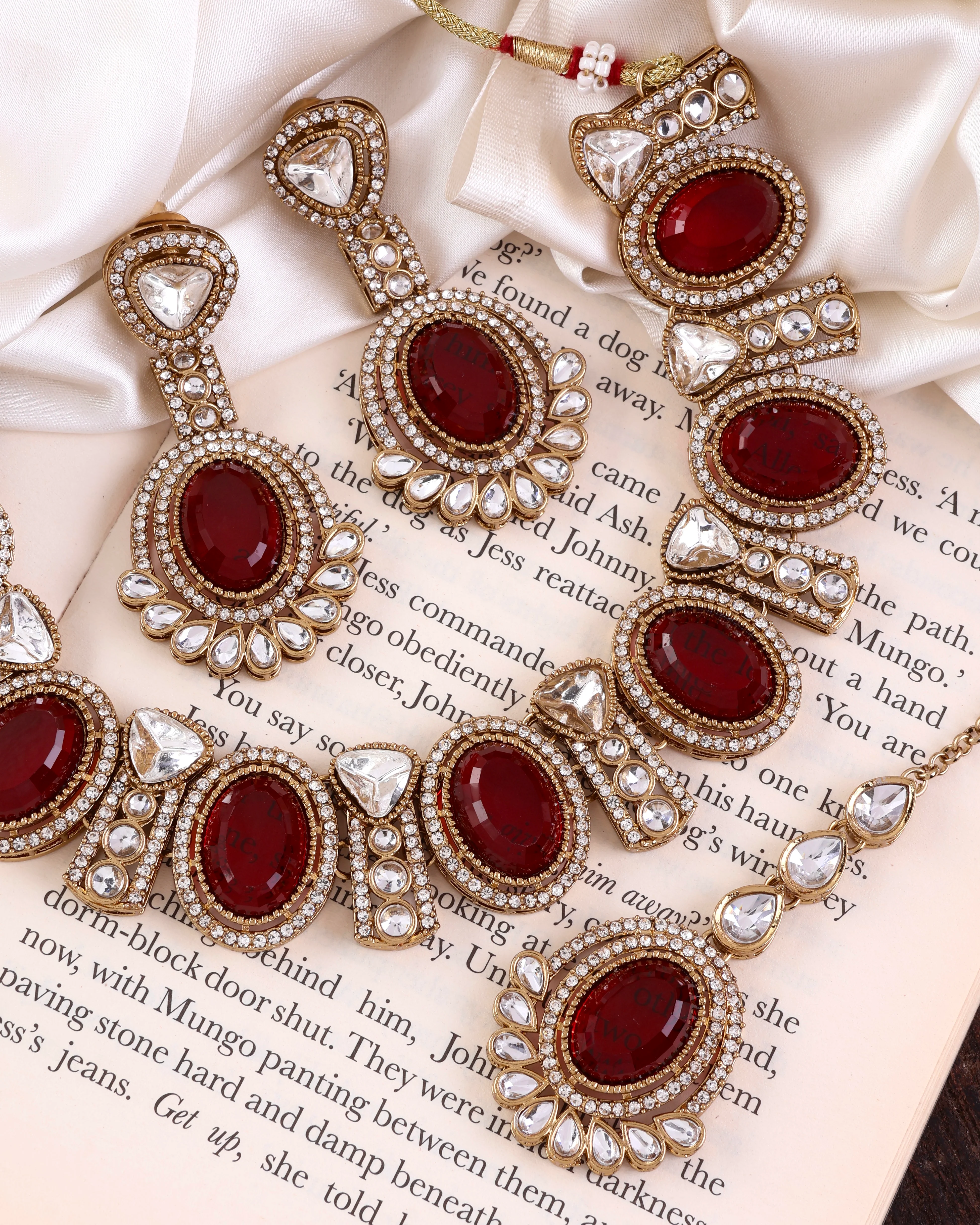 Maroon Taruja Premium Polki Dupe Necklace with Earring and Mangteeka - Image 6