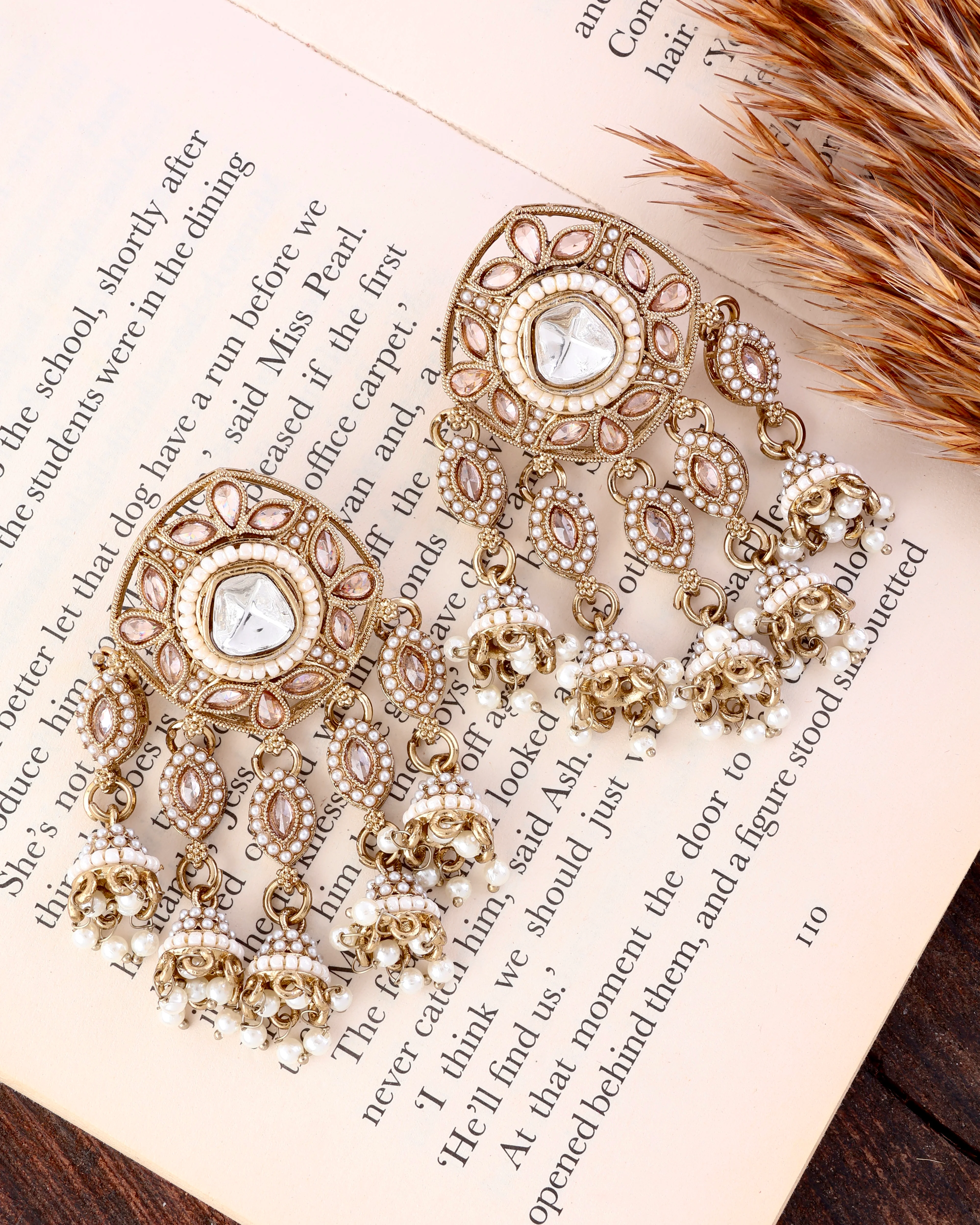 Pearl Mahnoor Designer Earring - Image 5