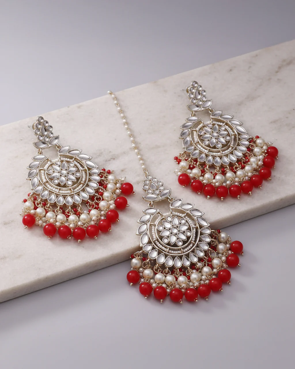 Red Shaili Teeka Earring - Image 3