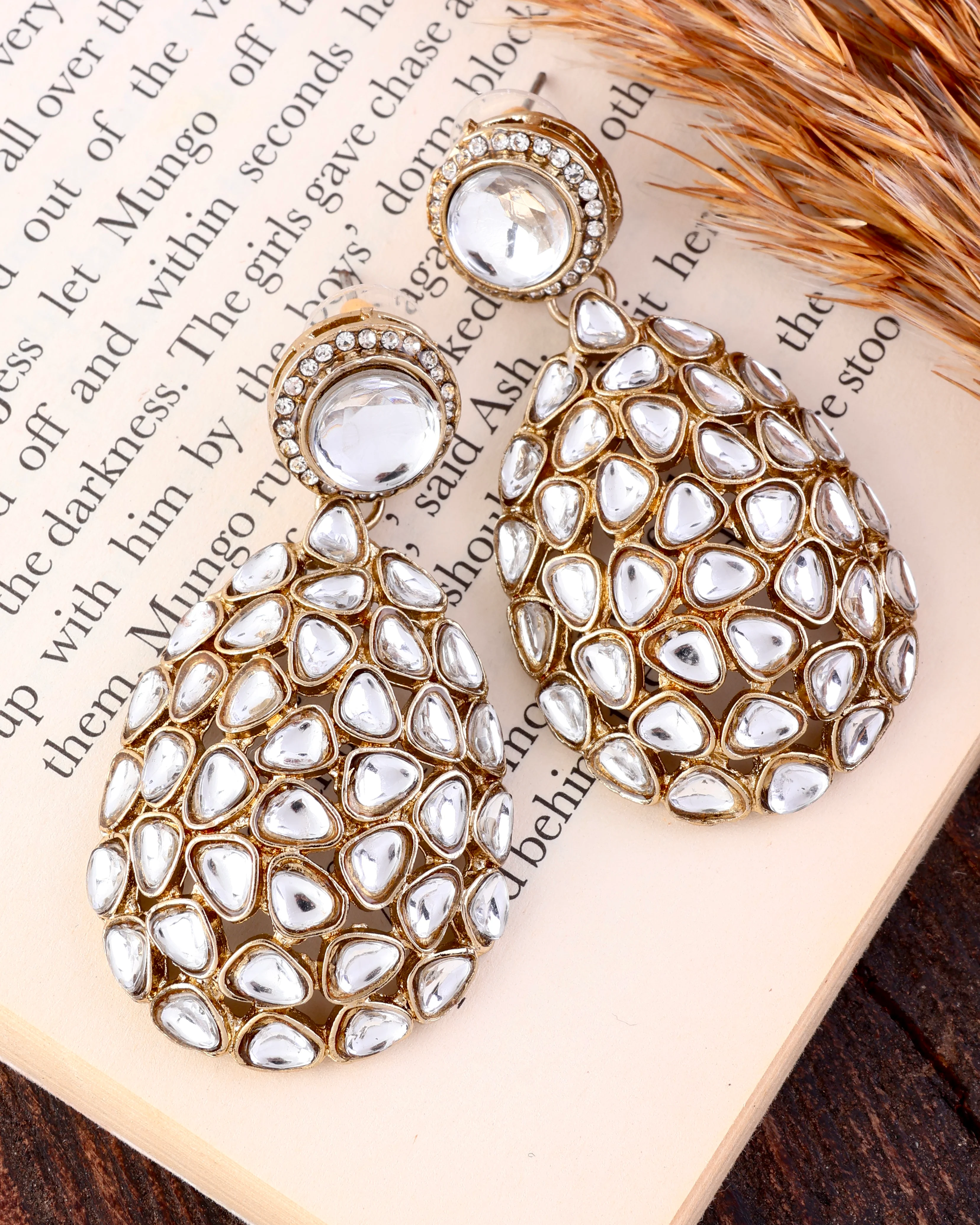 Rida Kundan Earring - Image 5