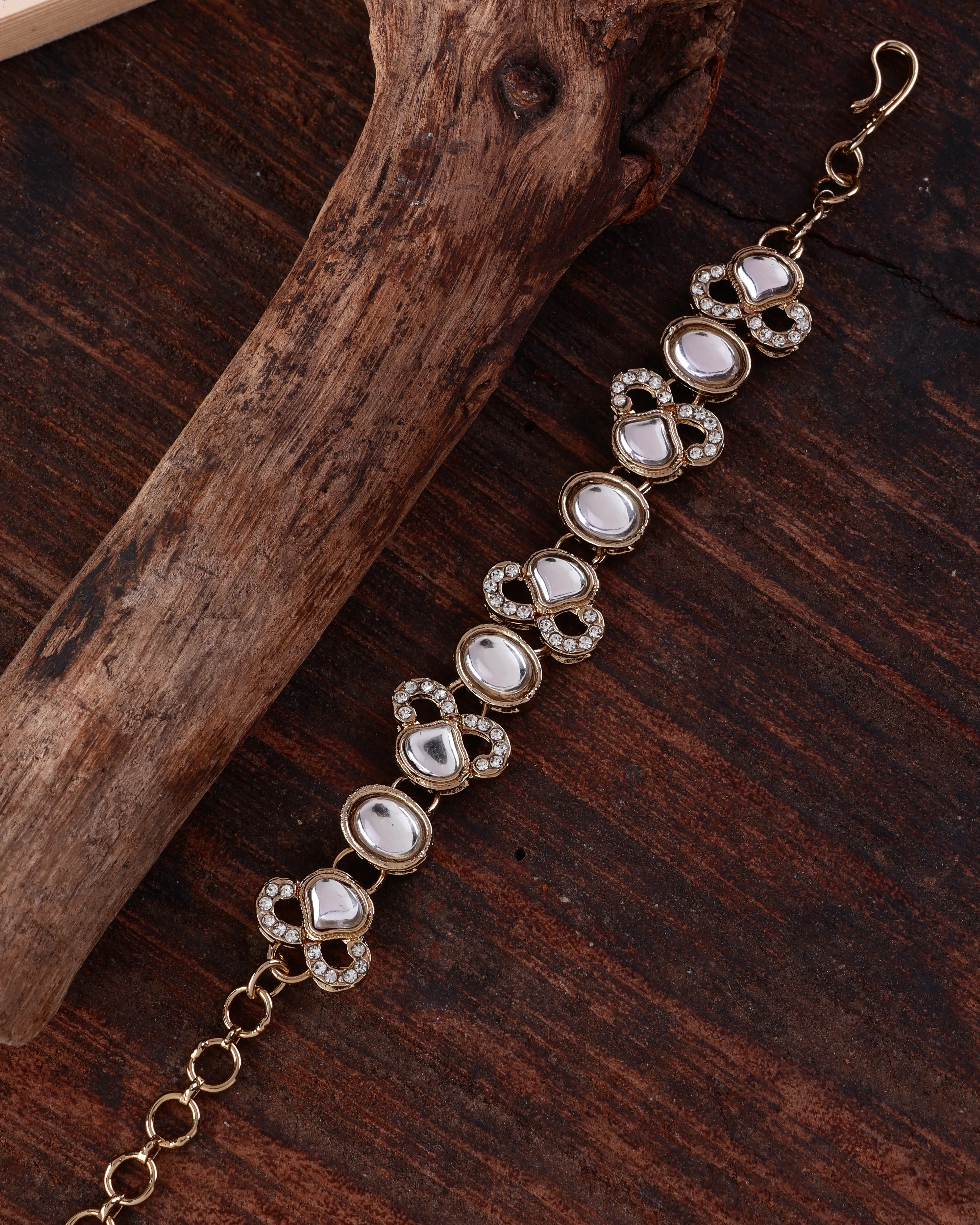 Riya Indo Western Bracelet - Image 4