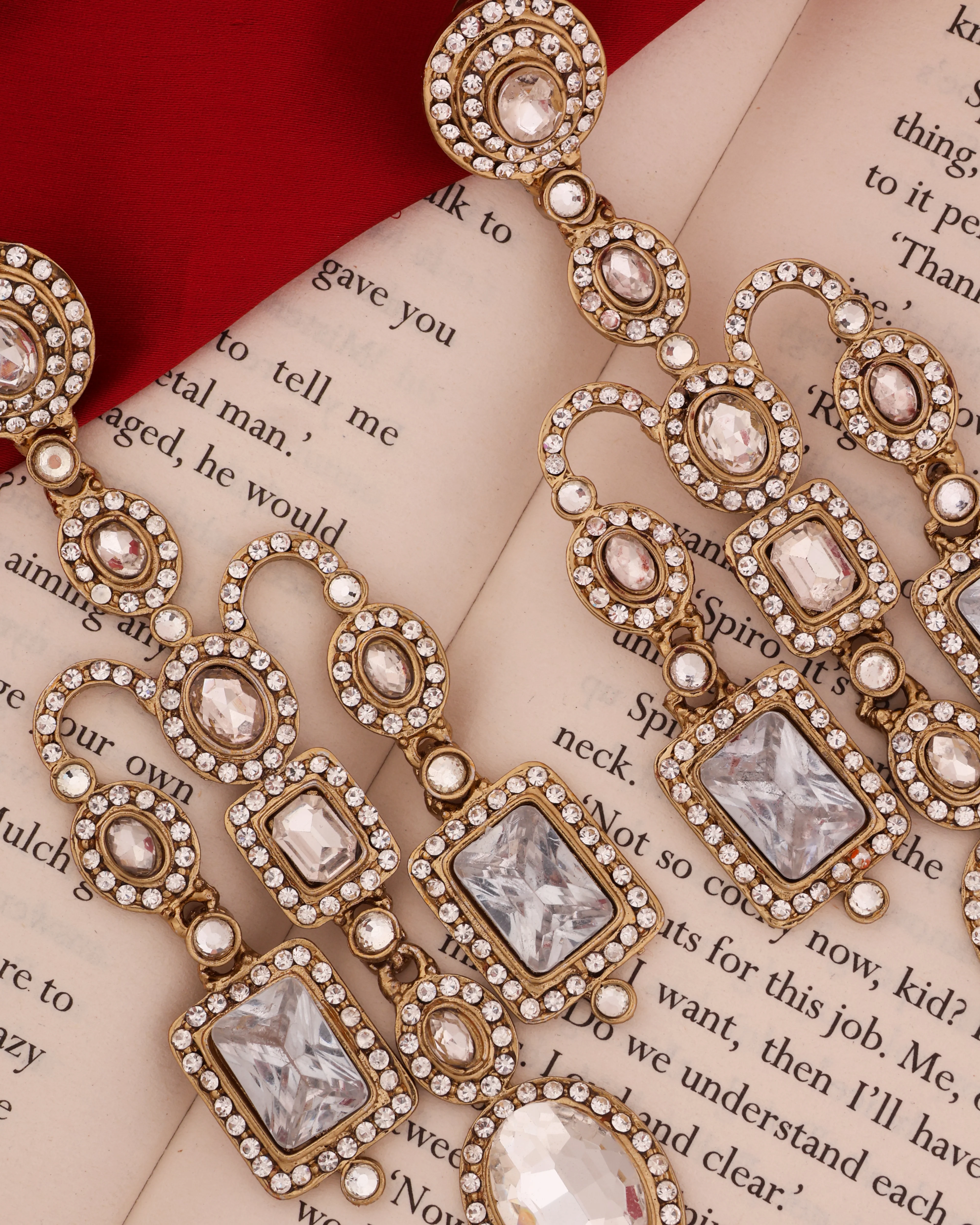 Silver Premium Ankita Bollywood Designer Earring - Image 4