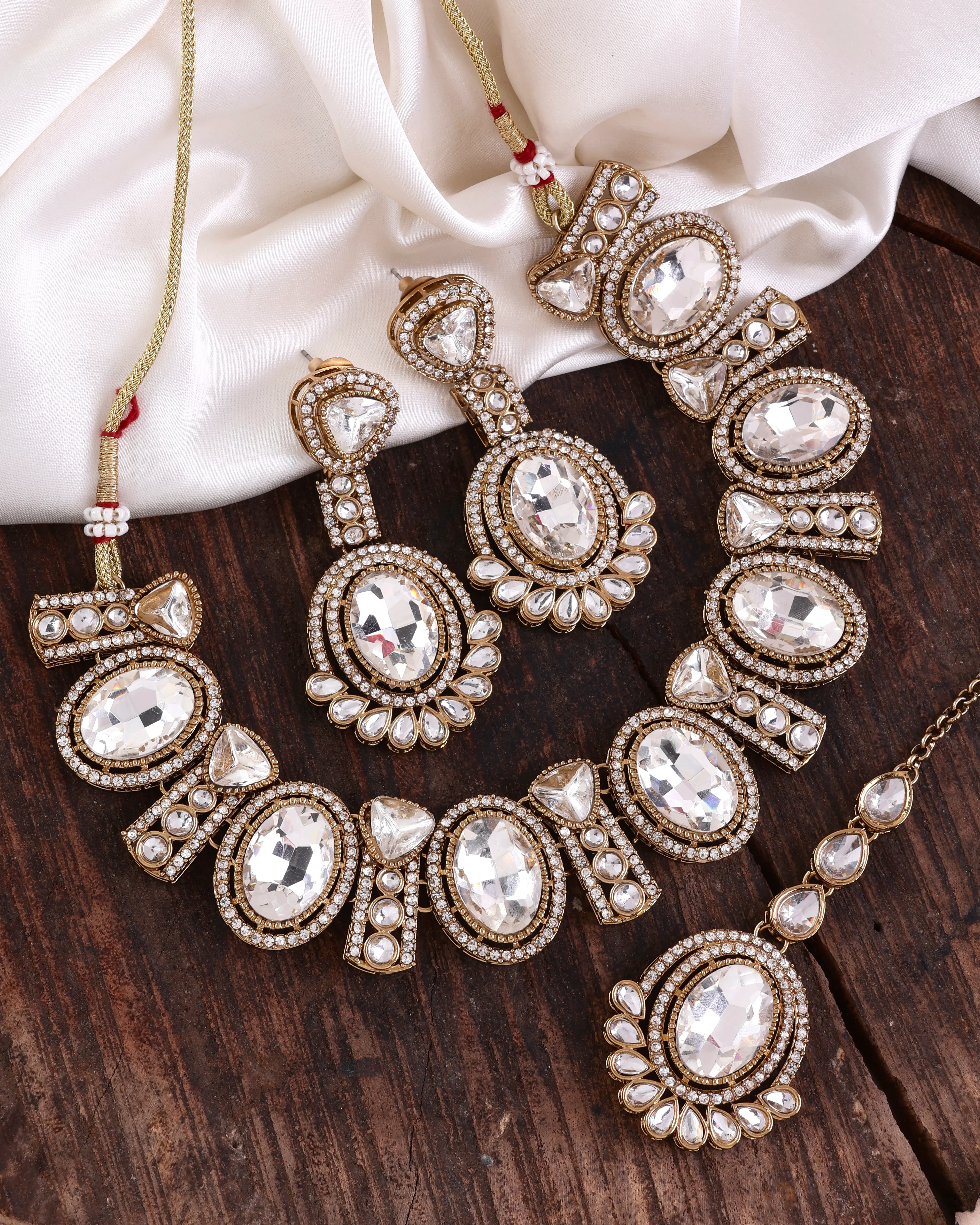 Silver Taruja Premium Polki Dupe Necklace with Earring and Mangteeka - Image 2