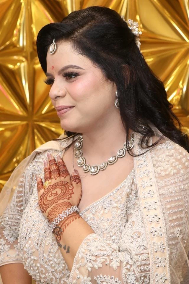 Taanu Polki Dupe Necklace with Earring and Teeka - Image 10
